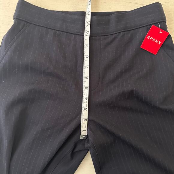 Spanx NWT Wide Leg Navy Gray Pin Stripe Med Perfect Dress Pants Ponte Pockets - Picture 12 of 13